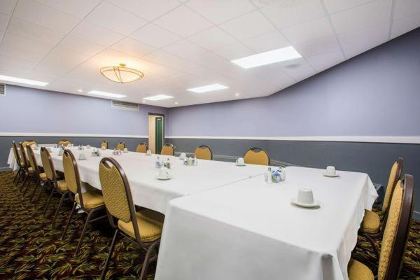 Riverfront Hotel إنترناشونال فولز المظهر الخارجي الصورة