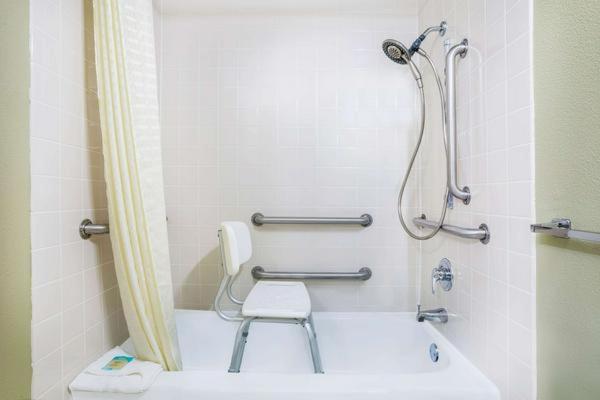 Riverfront Hotel إنترناشونال فولز المظهر الخارجي الصورة