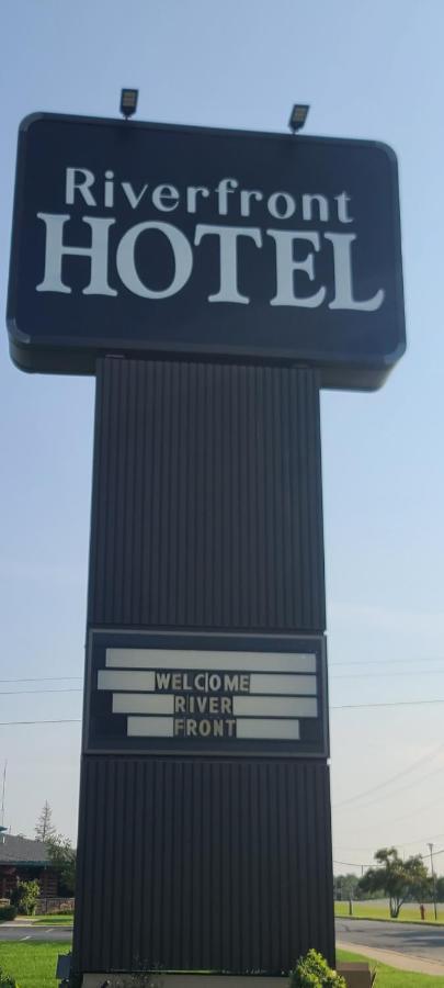 Riverfront Hotel إنترناشونال فولز المظهر الخارجي الصورة
